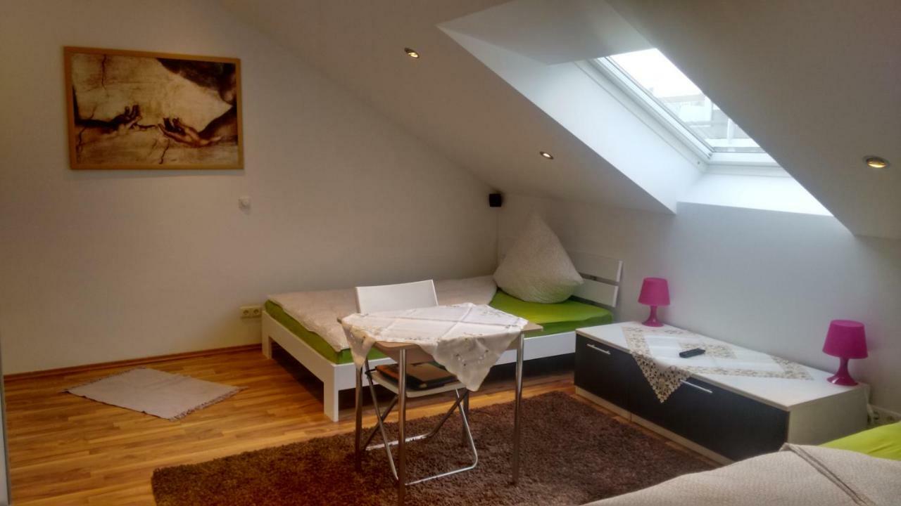 Apartment Ferienwohnungvip Munich Albatros De Luxe Kirchheim bei Muenchen